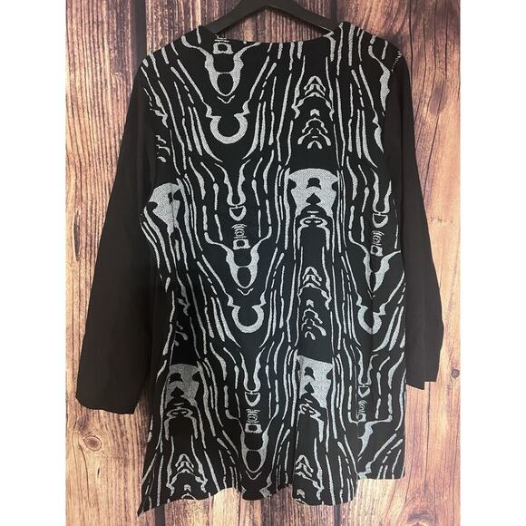 ALI MILES Black Artsy Abstract 3/4 Sleeve 3 Button Art To Wear Top SIZE XL - Picture 9 of 9